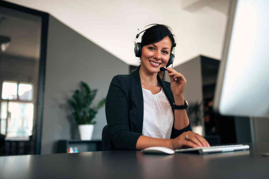 Virtuelle Callcenter, Virtuelle Callcenter-Agenten, Cloud-Callcenter, Cloud-basierte Callcenter, Cloud-basierte Callcenter-Agenten. Virtuelle Agenten